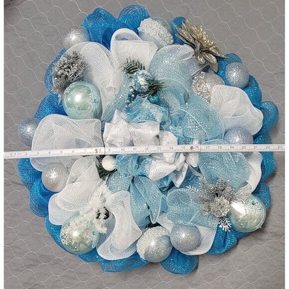 Blue Ice Festive Christmas Wreath, sml (18' to 23'), No.1 - Picture 6 of 7